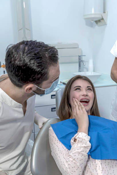 Best Holiday Emergency Dentist in Mec, CA